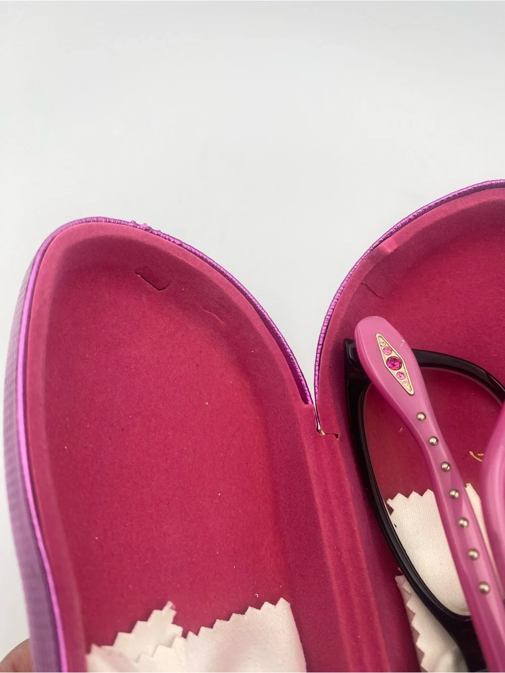 Betsey Johnson Black and Pink Reading Glasses with Pink Metallic Case